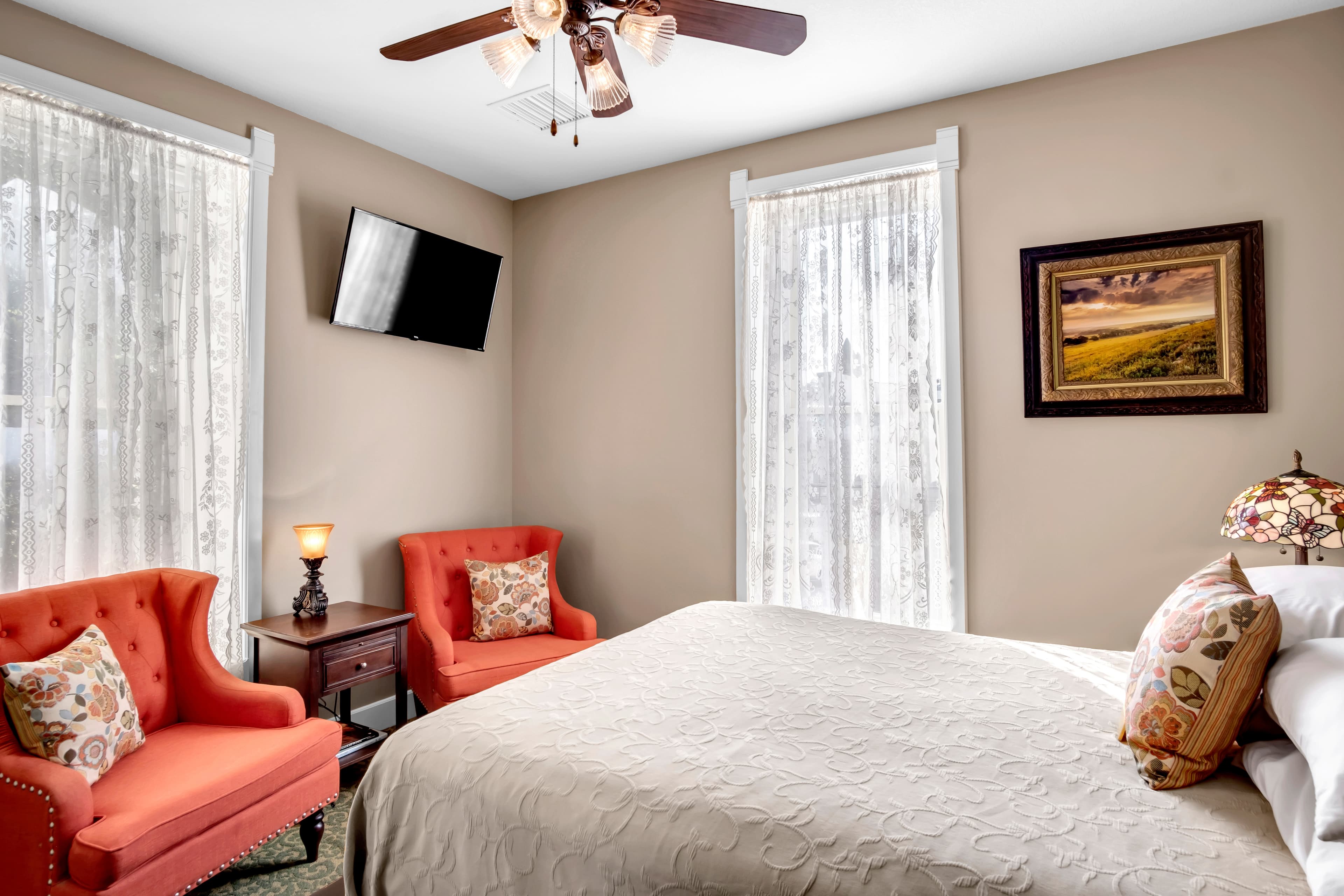 Tallgrass Prairie Suite 206 reading chairs