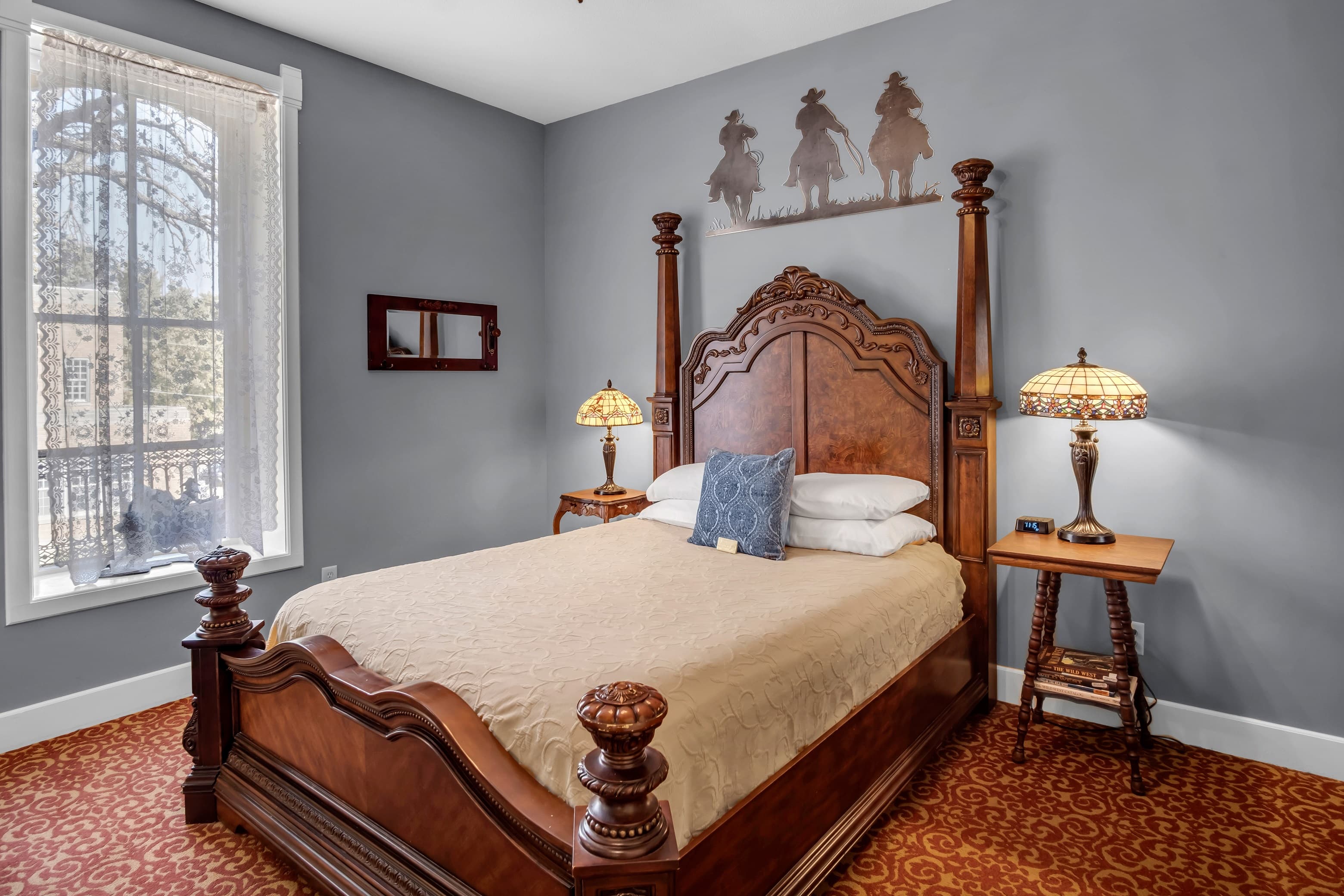 Wild West Suite 207